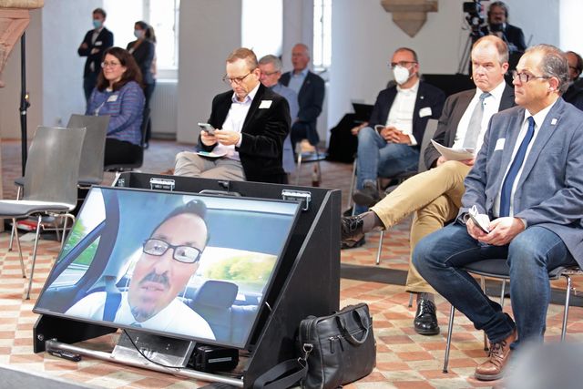 Oliver Conz, Staatssekretär im hessischen Ministerium für Umwelt, Klimaschutz, Landwirtschaft und Verbraucherschutz (online zugeschaltet)